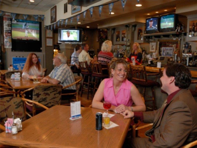 אנקורג' Coast Inn At Lake Hood מראה חיצוני תמונה